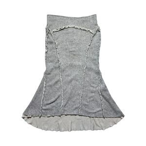 Curvy raw edge maxi skirt